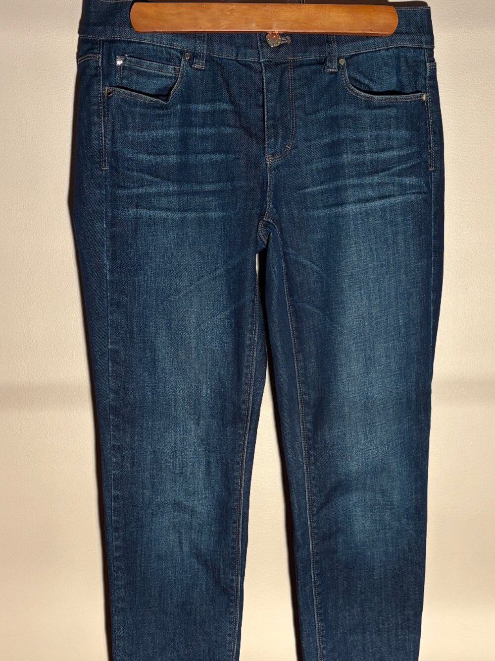 White House Black Market Dark Wash Skinny Leg Jeans - Size 2R